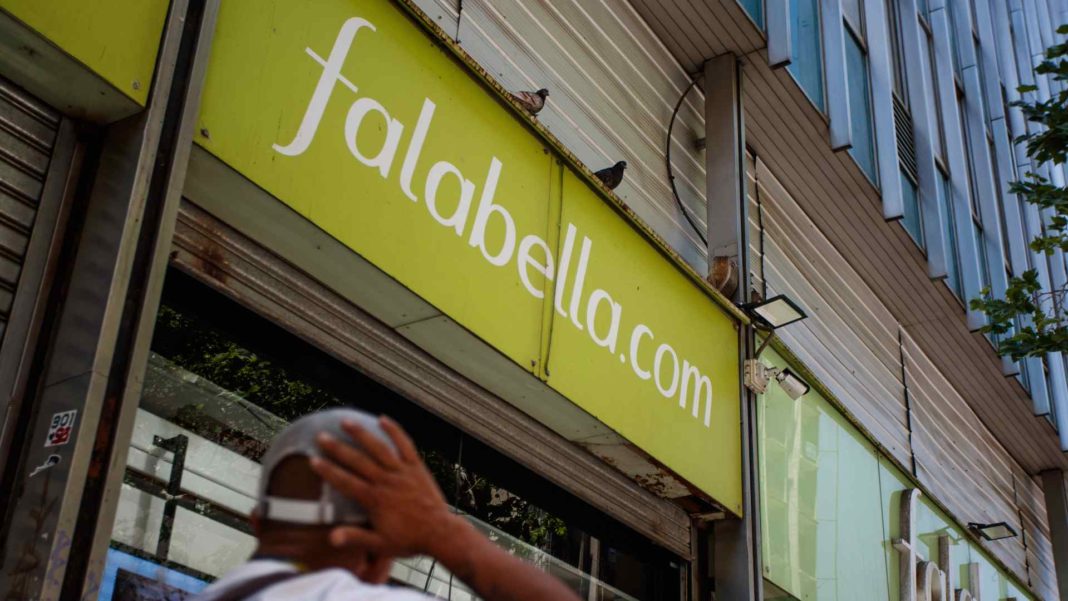 ¡Increíble! Falabella pone en venta dos de sus tiendas en Santiago