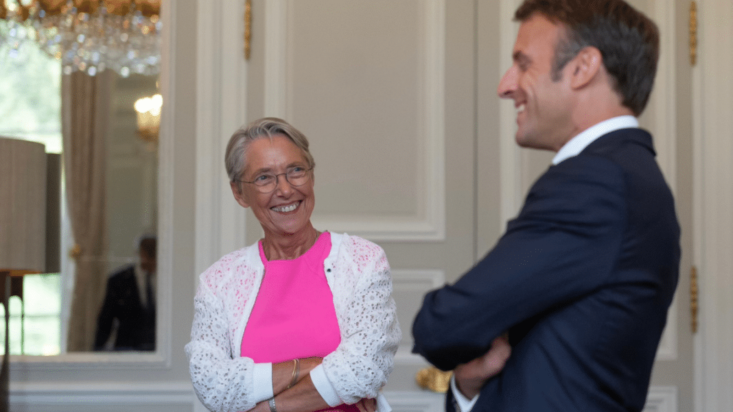¡Sorprendente renuncia! La primera ministra de Francia, Elisabeth Borne, deja su cargo