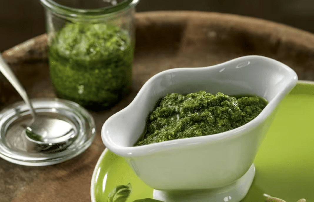 Descubre el delicioso y versátil pesto: la salsa que transformará tus comidas