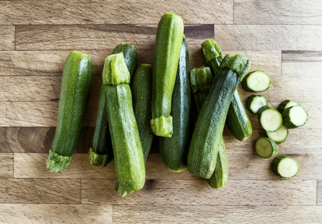 Descubre los increíbles beneficios del zucchini y aprende 3 deliciosas recetas