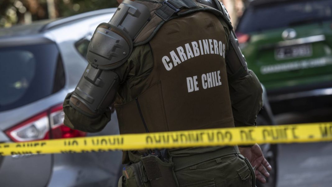 Impactante incidente en las inmediaciones de La Moneda: Carabineros dispara contra una mujer imprudente