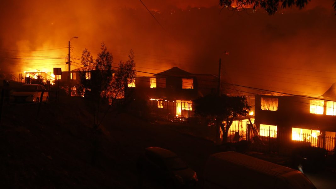 ¡Alerta! Toque de queda por incendios en Limache, Quilpué, Villa Alemana y Viña del Mar
