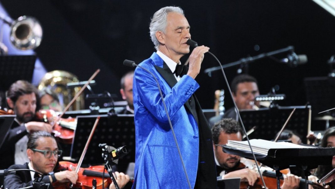 ¡Andrea Bocelli deslumbra en el Festival de Viña 2024 con una presentación impecable!