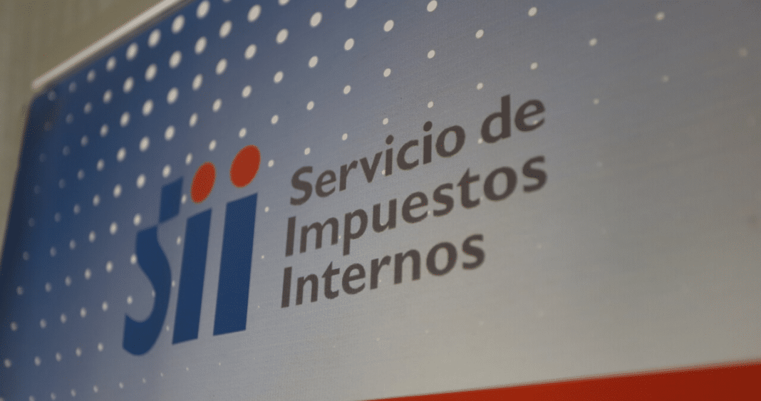 ¡Escándalo en el SII! Jefe de Grandes Contribuyentes reintegrado tras sumario por caso Luis Hermosilla