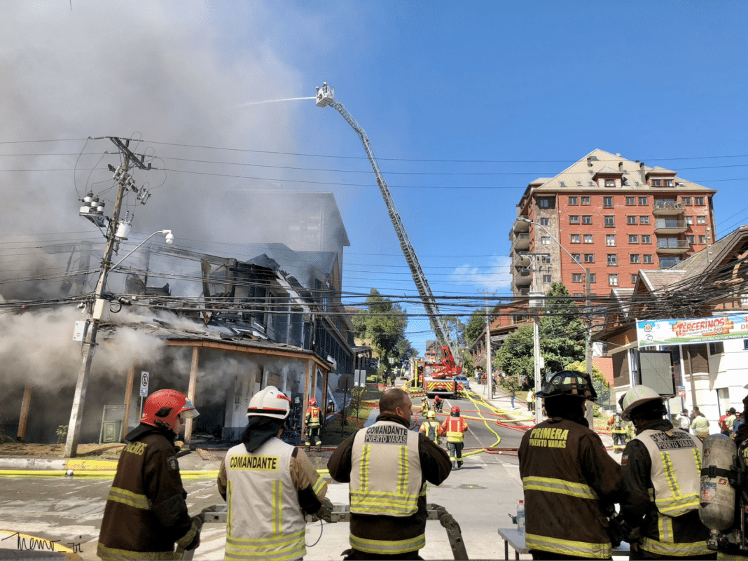 ¡Impactante incendio en Puerto Varas deja cuatro personas desaparecidas!