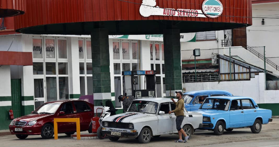 ¡Increíble! Cuba aplicará un alza del 400% en los combustibles minoristas