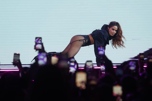 ¡Increíble! Mira el impactante paso de Anitta en el Festival de Viña 2024