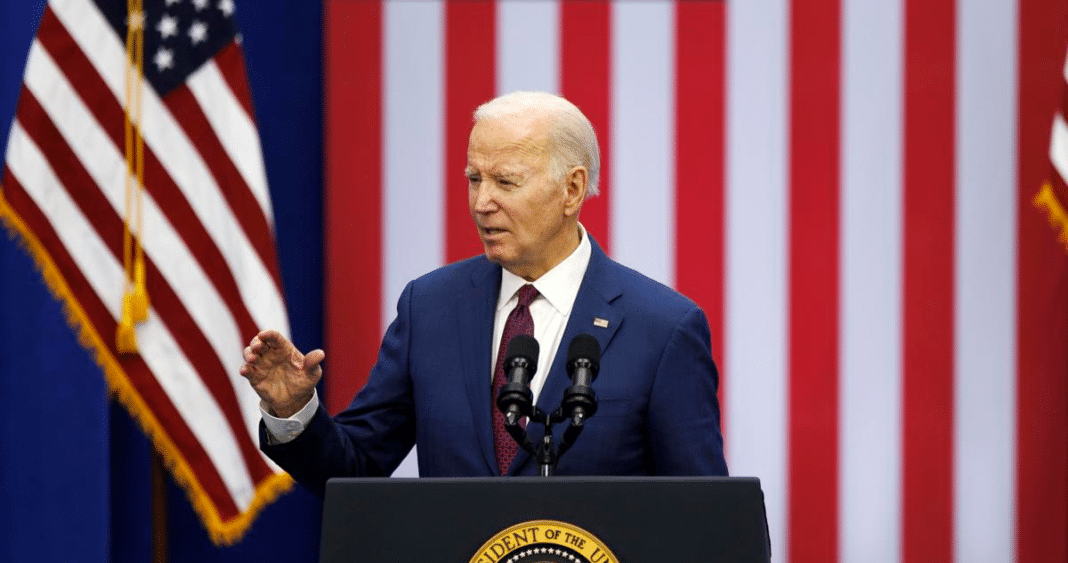 Biden advierte sobre la amenaza de Trump y agradece el apoyo de los votantes
