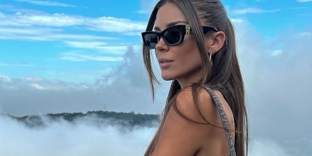 Cata Vallejos sorprende con sensuales fotos en bikini desde Brasil