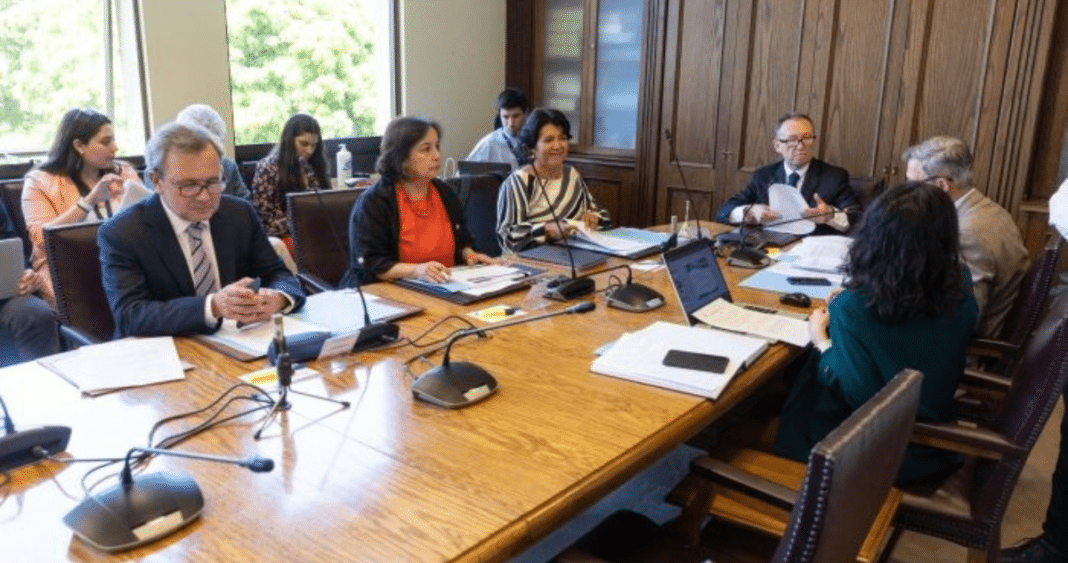 Comisión del Senado sesiona en Atacama para abordar la crisis en la educación del SLEP