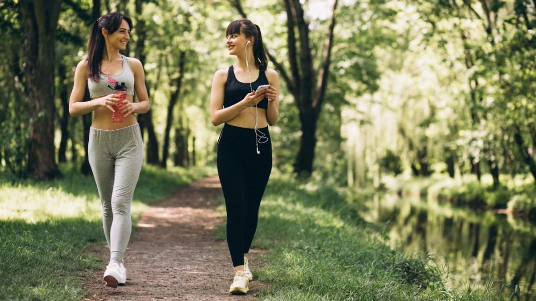 Descubre cómo caminar puede transformar tu salud y bienestar