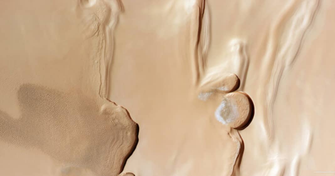 Increíble descubrimiento en Marte: dunas con hielo acumulado en el polo norte