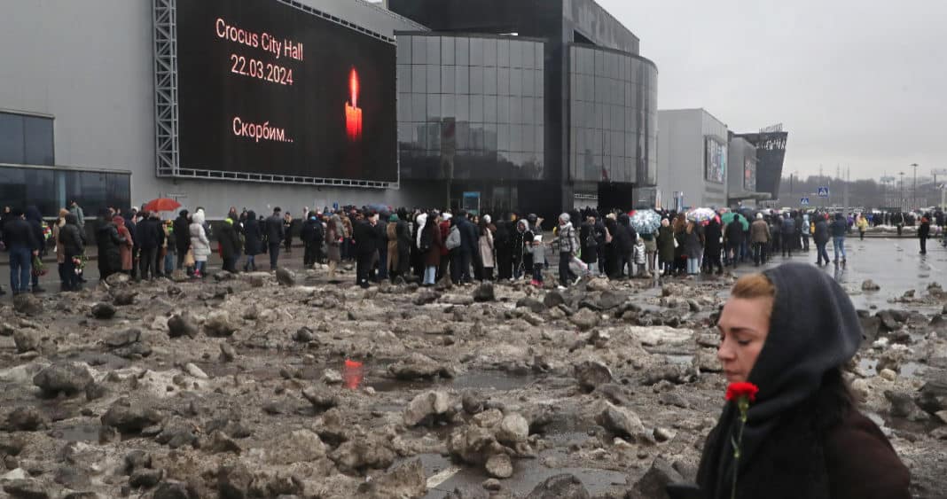 Masacre en Moscú: el ataque terrorista en la sala de conciertos deja un saldo de 182 muertos