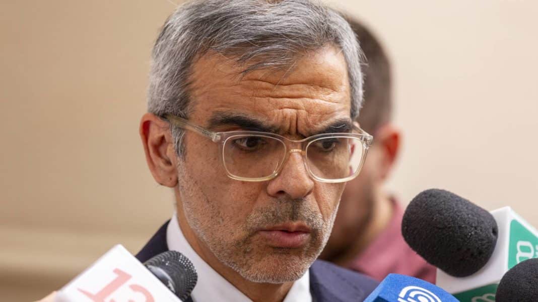 Ministro Cordero aclara dichos sobre Yáñez: No me he referido a pedir la renuncia