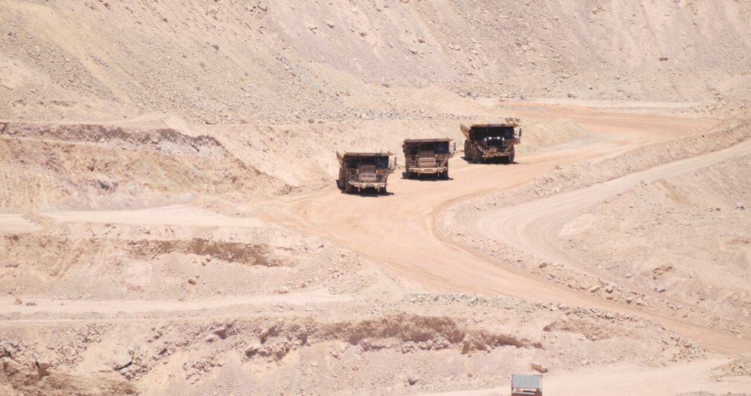 Trabajadores de Codelco Radomiro Tomic deponen paro tras trágica muerte de operaria