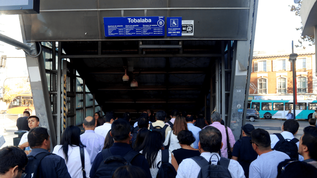 ¡Alerta! Falla técnica en estación Tobalaba suspende ruta expresa en Línea 4 del Metro de Santiago