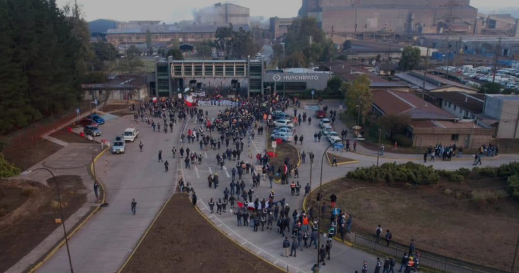 ¡Crisis del acero en Huachipato! Nuevas manifestaciones y expectación por visita del ministro Grau