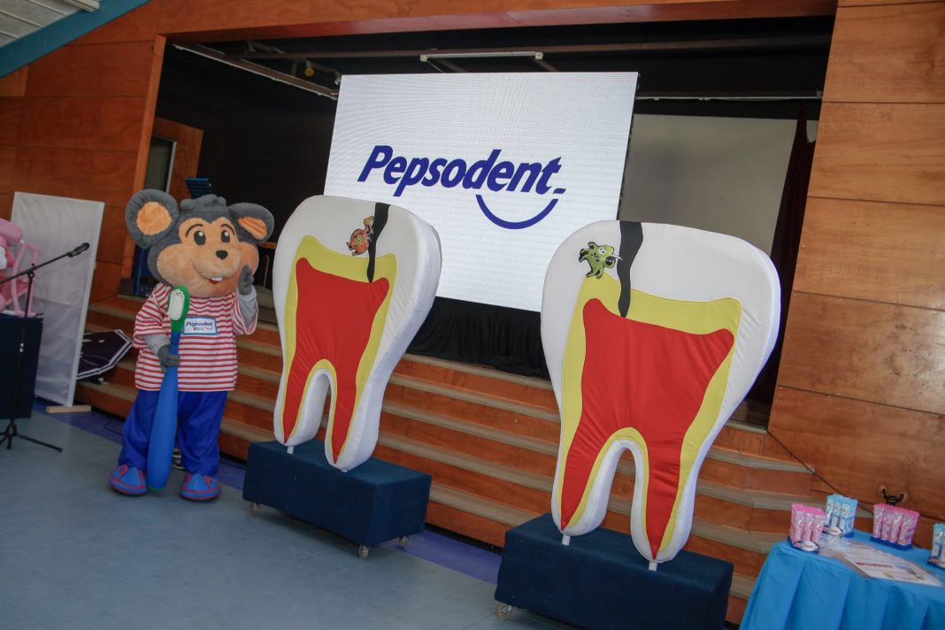 ¡Descubre cómo Pepsodent llevará sonrisas a 100 nuevos colegios en Chile!