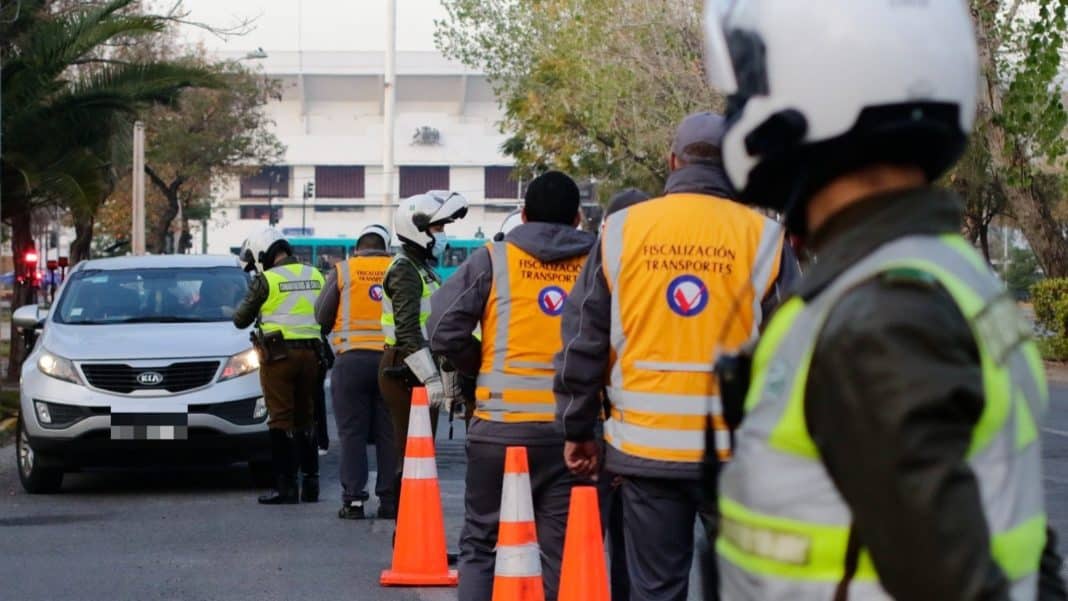 ¡Descubre las consecuencias de poseer un permiso de circulación falsificado!