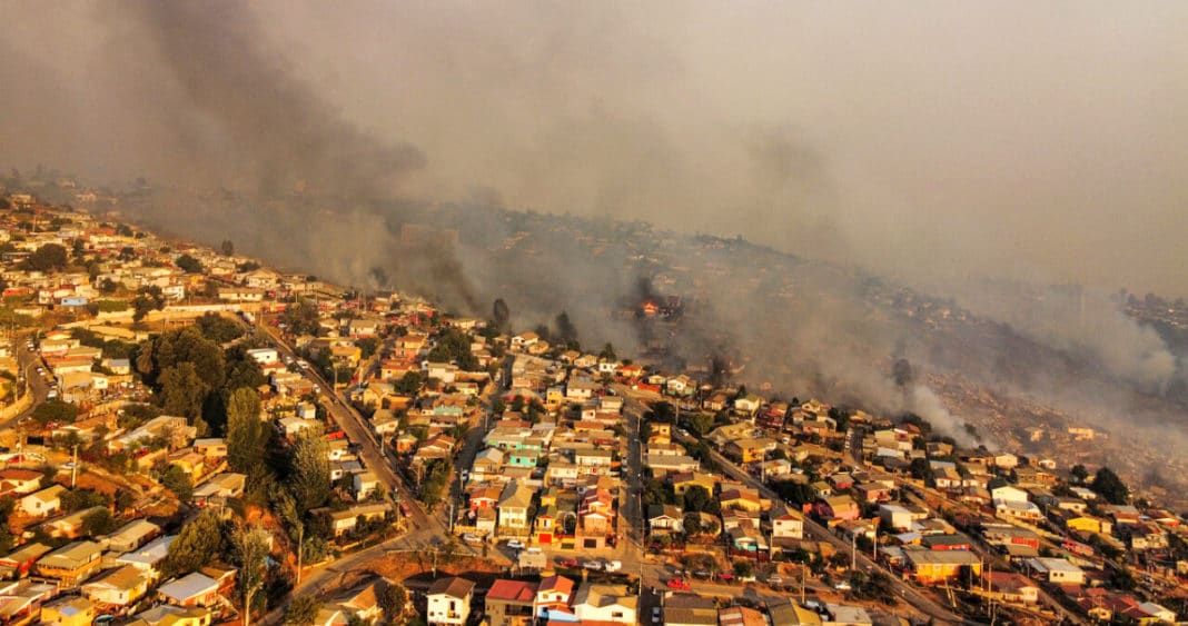 ¡Escándalo en Valparaíso! Ministerio de Bienes Nacionales busca responsables de incendios y amenaza con acciones legales