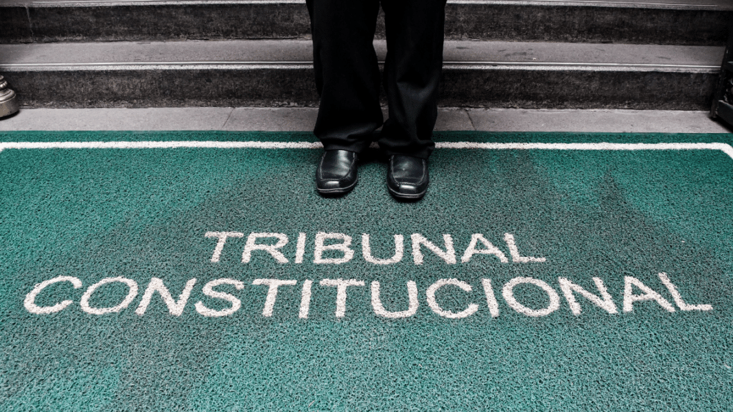 ¡Escándalo en el Tribunal Constitucional! Requerimiento de inconstitucionalidad por mutualización de deuda en ley corta de isapres