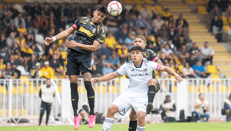 ¡Escándalo en el fútbol! Revelan lo que dijo el VAR sobre la supuesta falta contra Óscar Opazo