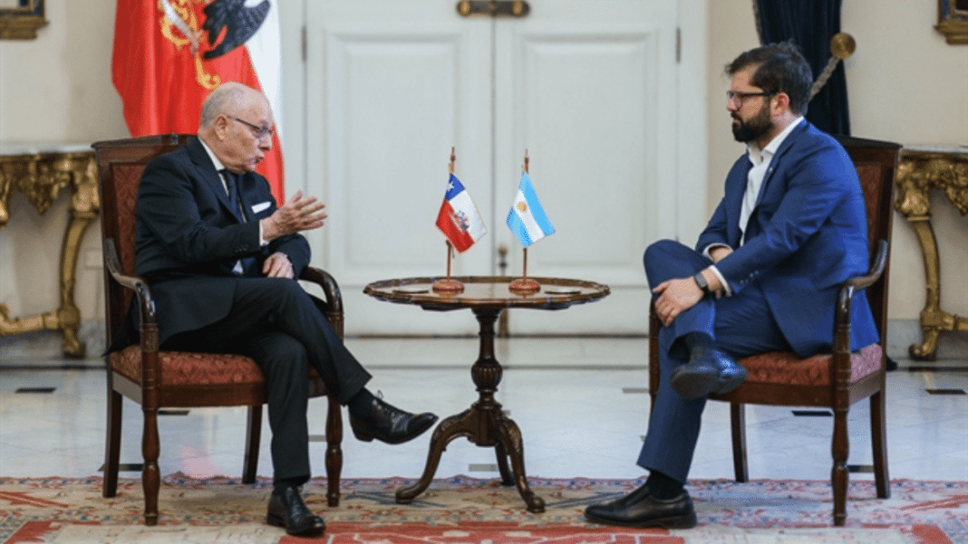 ¡Increíble! Presidente Boric recibe cartas credenciales de nuevos embajadores, incluyendo al argentino Jorge Faurie