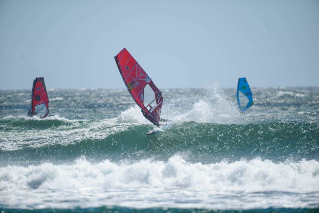 ¡Los mejores windsurfistas del mundo se enfrentan en Matanzas para el Chile World Cup de 5 estrellas!