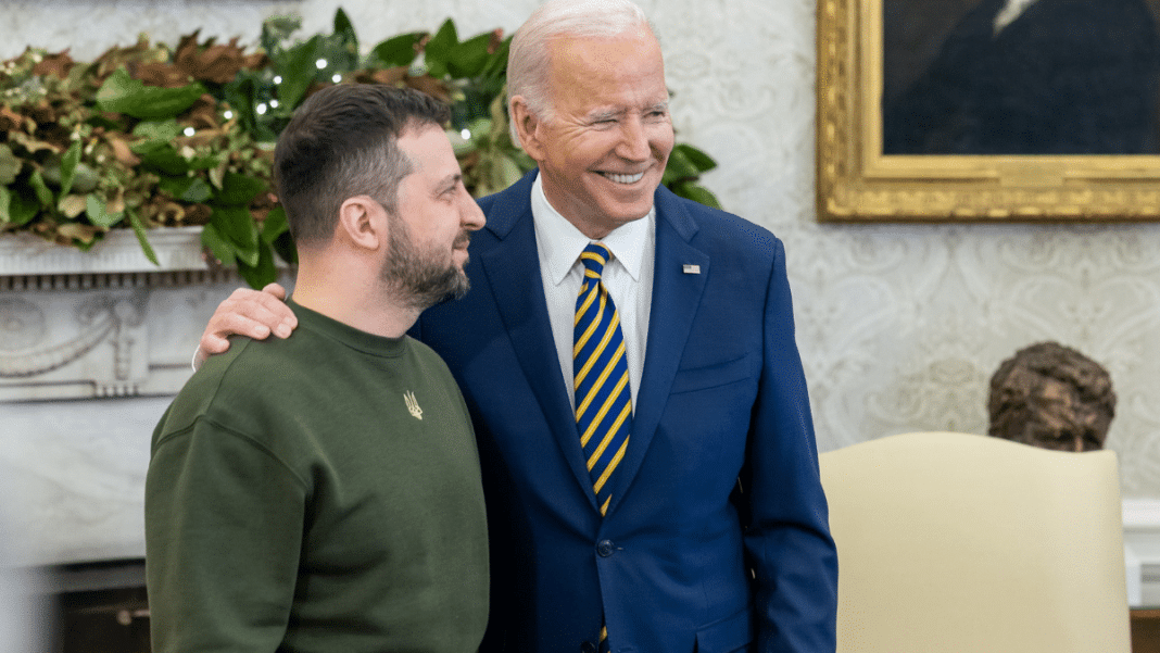 Biden promete ayuda militar a Ucrania cuando el Congreso apruebe el fondo