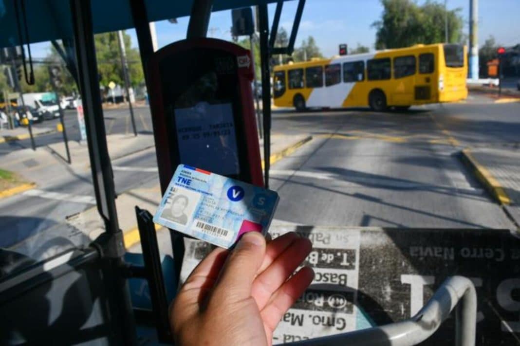 Descubre cómo la Tarjeta Nacional Estudiantil de Chile te abre las puertas a la movilidad y la educación