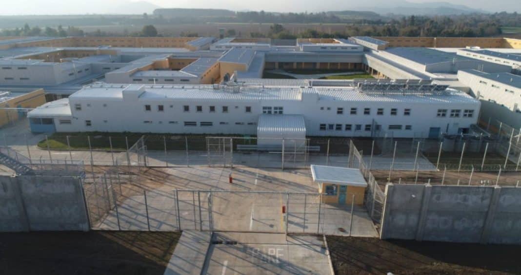 Descubre la Joya Penitenciaria de Sudamérica: La Impresionante Cárcel de Talca