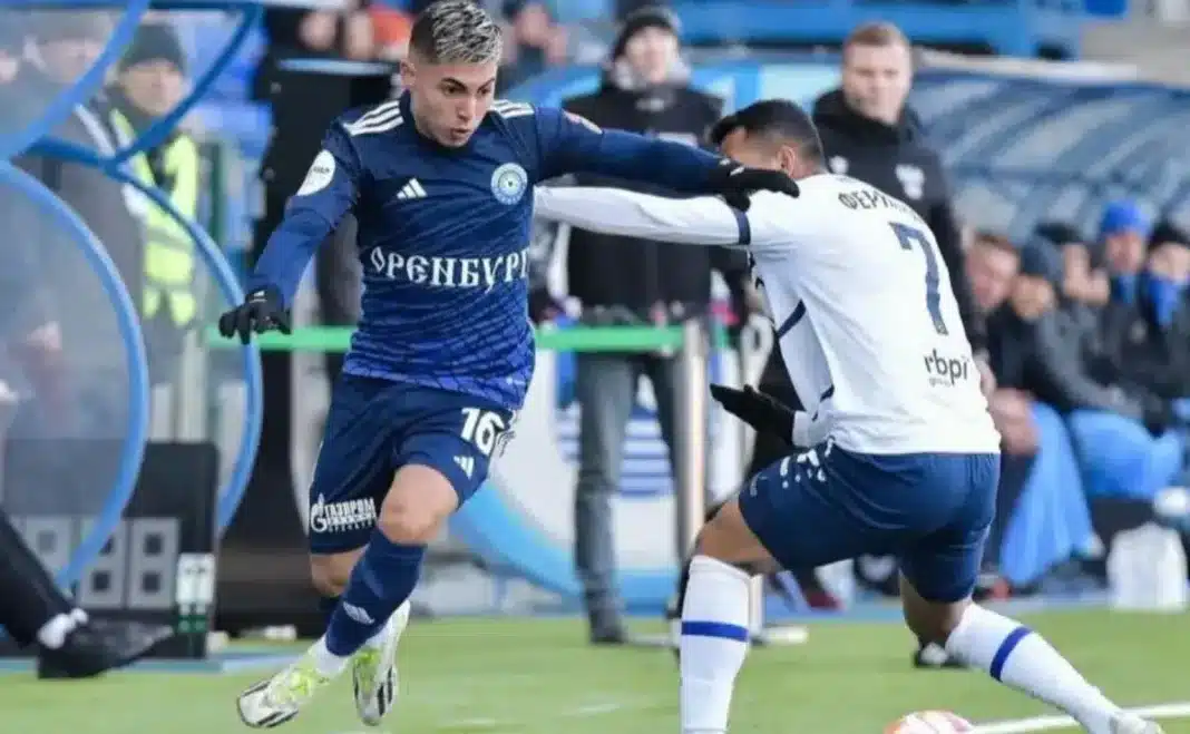 Jordhy Thompson, la sorpresa del fútbol ruso: destacado en el partido entre el FC Orenburg y el FC Fakel Vorónezh