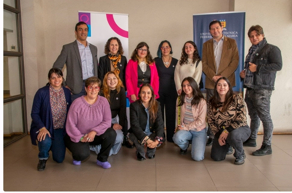 Transbank y Technovation Girls: Alianza para impulsar la participación de niñas y mujeres en STEM