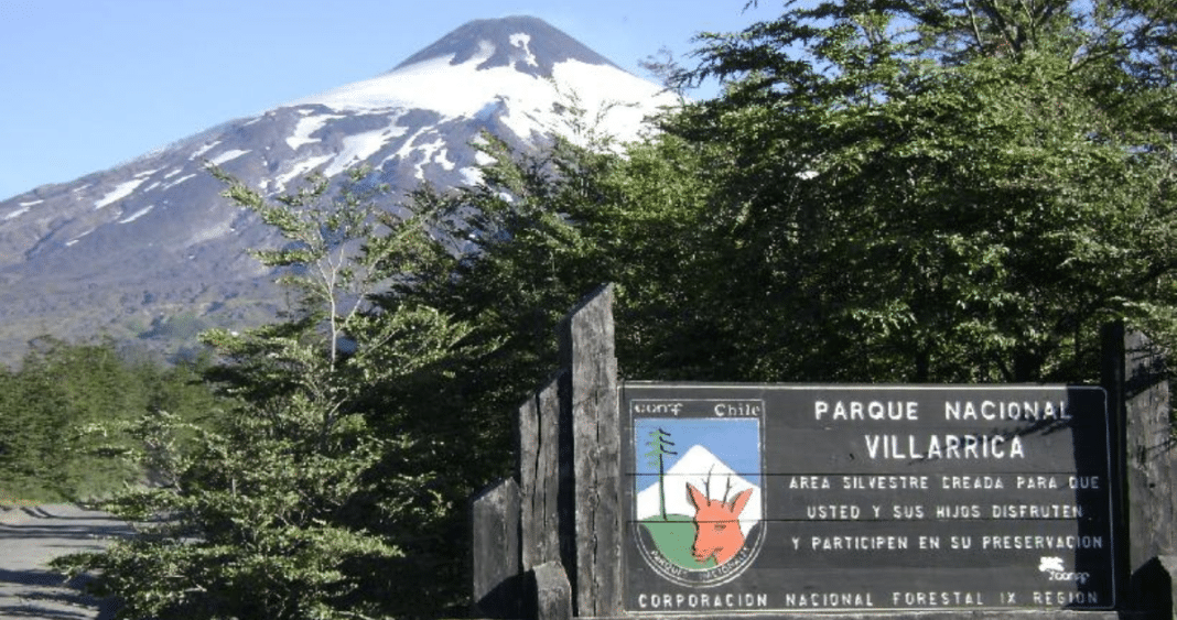 ¡Alerta Roja en Pucón! Incendio forestal amenaza al Parque Nacional Villarrica