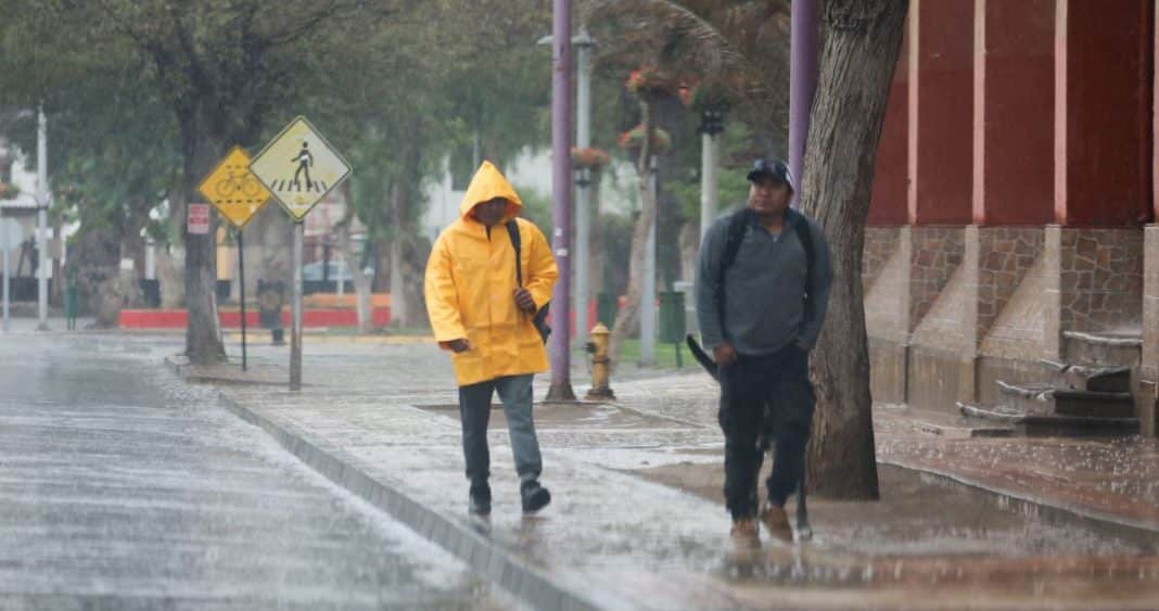 ¡Alerta en Atacama! Colegios se convierten en albergues tras sistema frontal