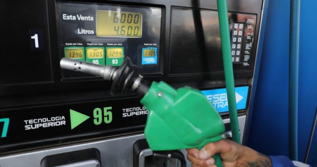 ¡Atención! Combustibles subirán hasta ,2 por litro a partir de este jueves