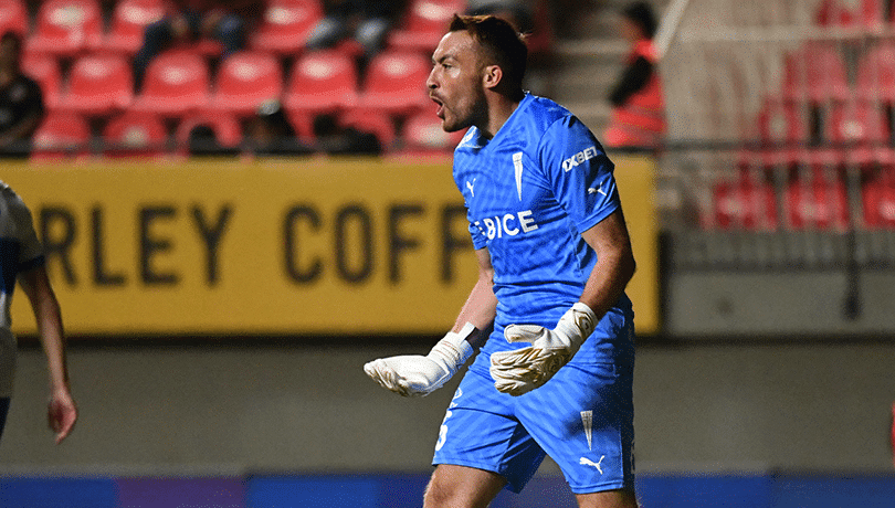 ¡Gran baja en la UC! Sebastián Pérez estará fuera de las canchas por un mes