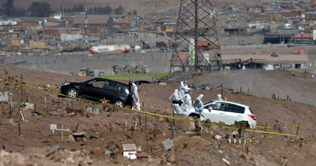 ¡Impactante hallazgo en el desierto de Alto Hospicio! Alcalde pide refuerzo militar tras descubrir 3 cadáveres maniatados