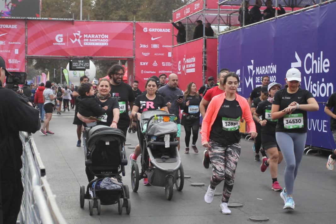 ¡Prepárate para el Maratón de Santiago: Descubre cómo evitar los caóticos cortes de tránsito!