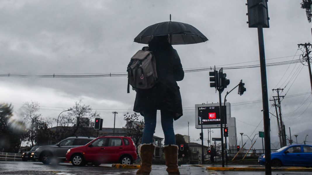 ¡Prepárate para la Lluvia! Descubre Cuándo Llegará a Santiago Esta Semana