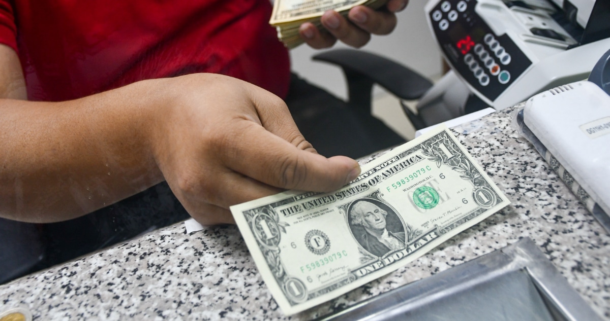 ¡Dólar en Caída Libre: Descubre Cómo Aprovechar Esta Oportunidad Única!