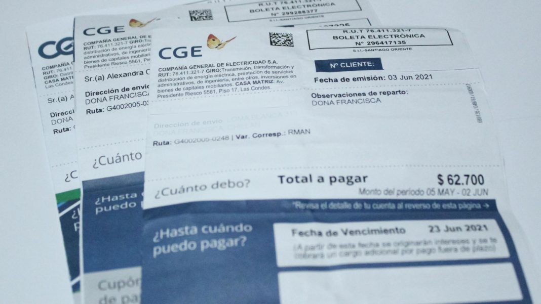 Descubra cómo la SEC multó a CGE y ENEL por más de $2.300 millones por cobros erróneos en cuentas de luz