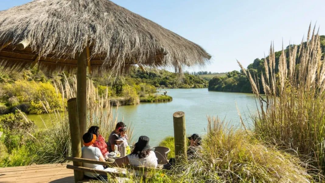 Descubre los Tesoros Naturales Cerca de Santiago: 5 Lugares Imperdibles para Disfrutar al Máximo