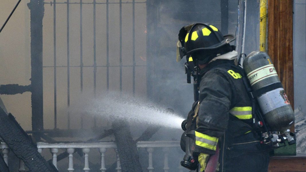 Devastador Incendio en Cerrillos: Cañería de Gas Robada Causa Destrucción de Restaurante