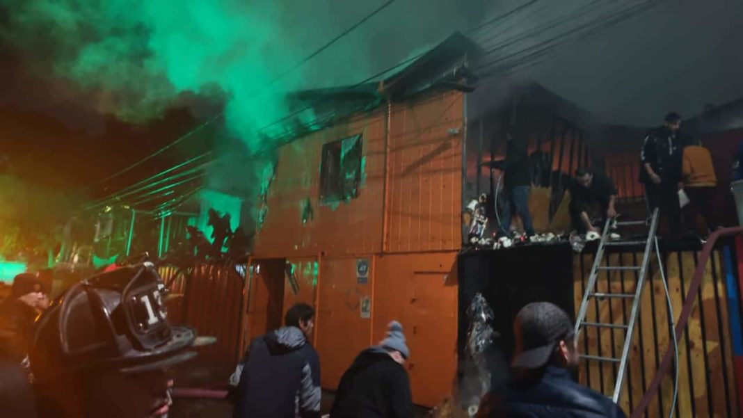 Devastador Incendio en Renca: Dos Heridos y Múltiples Viviendas Afectadas