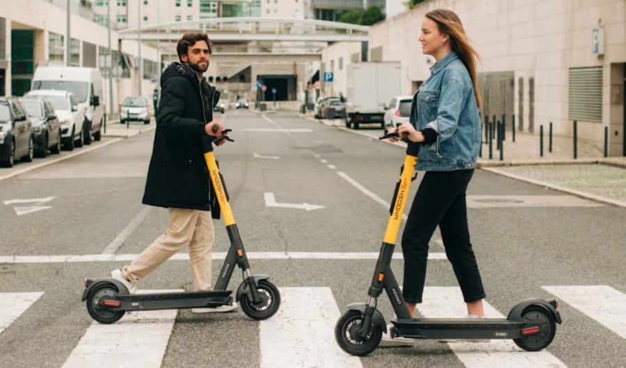 Domina la Movilidad Eléctrica: Clases Gratuitas de Conducción de E-Scooters en Ñuñoa