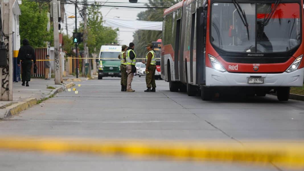 Tragedia en las calles: Viuda de chofer de bus pide justicia tras brutal ataque mientras sufría un ACV