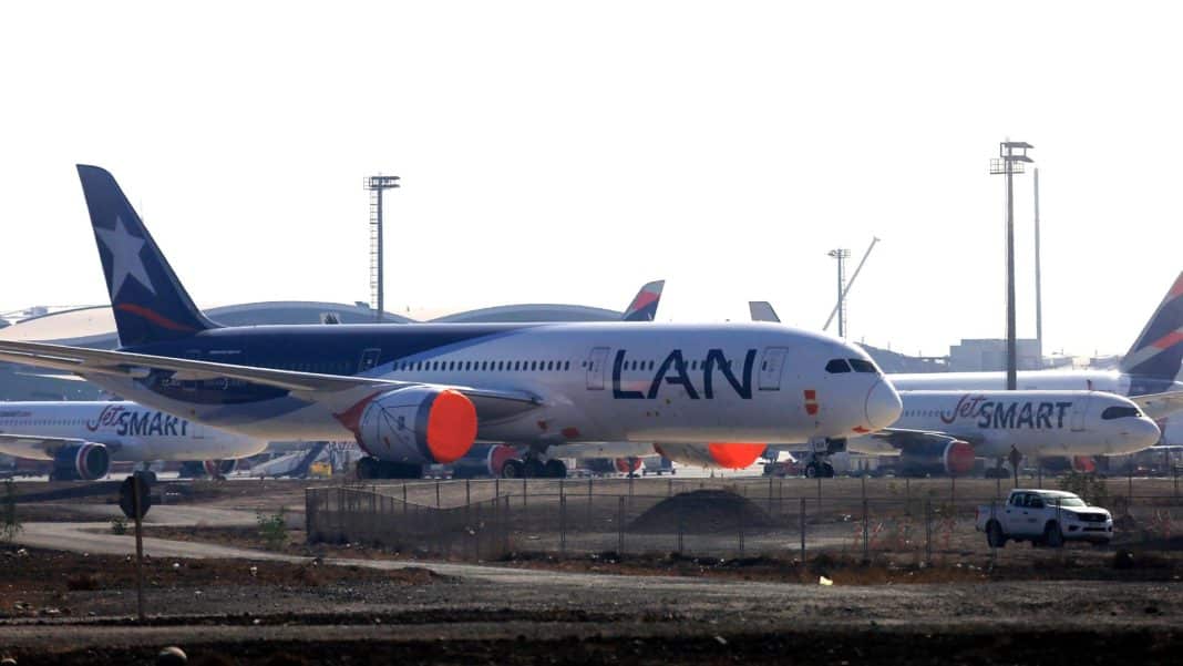 ¡Atrapado! Polizón Ecuatoriano Intentó Escapar del País en Avión de Carga del Aeropuerto de Santiago