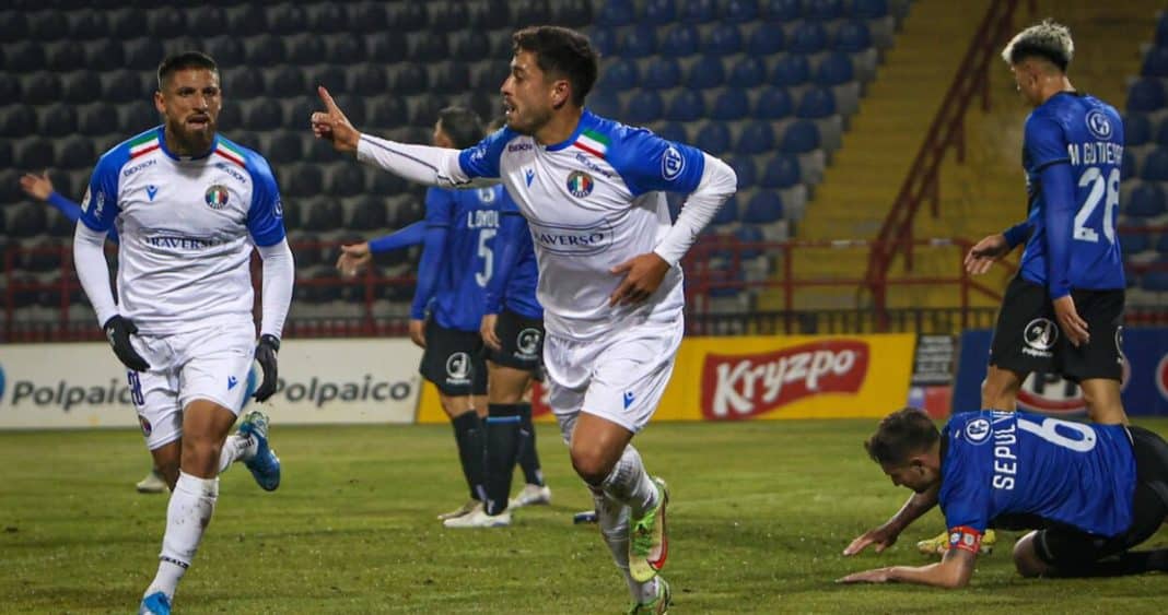 ¡Audax Italiano Sorprende a Huachipato en el CAP de Talcahuano y se Aleja de la 'Zona Roja' del Torneo!