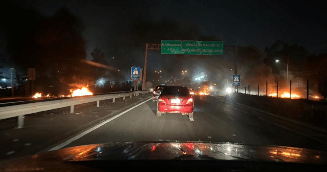 ¡Caos en la Ruta 68! Desconocidos bloquean el tránsito hacia Valparaíso